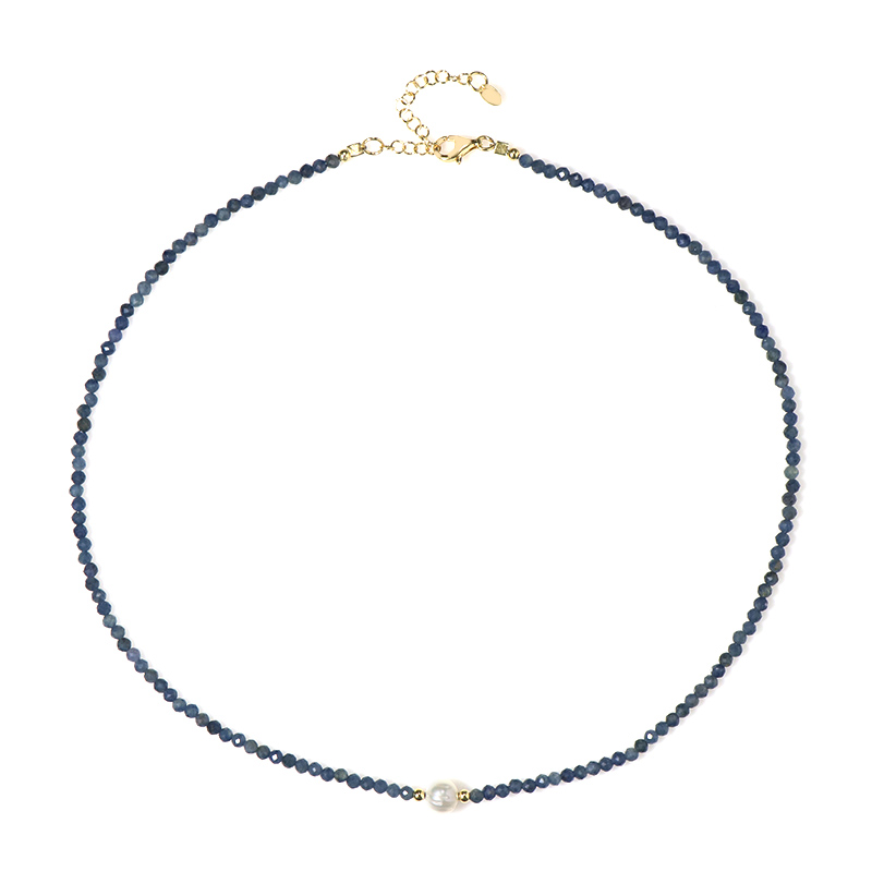 Blauer Madagaskar-Saphir-Silberhalskette (Riya)