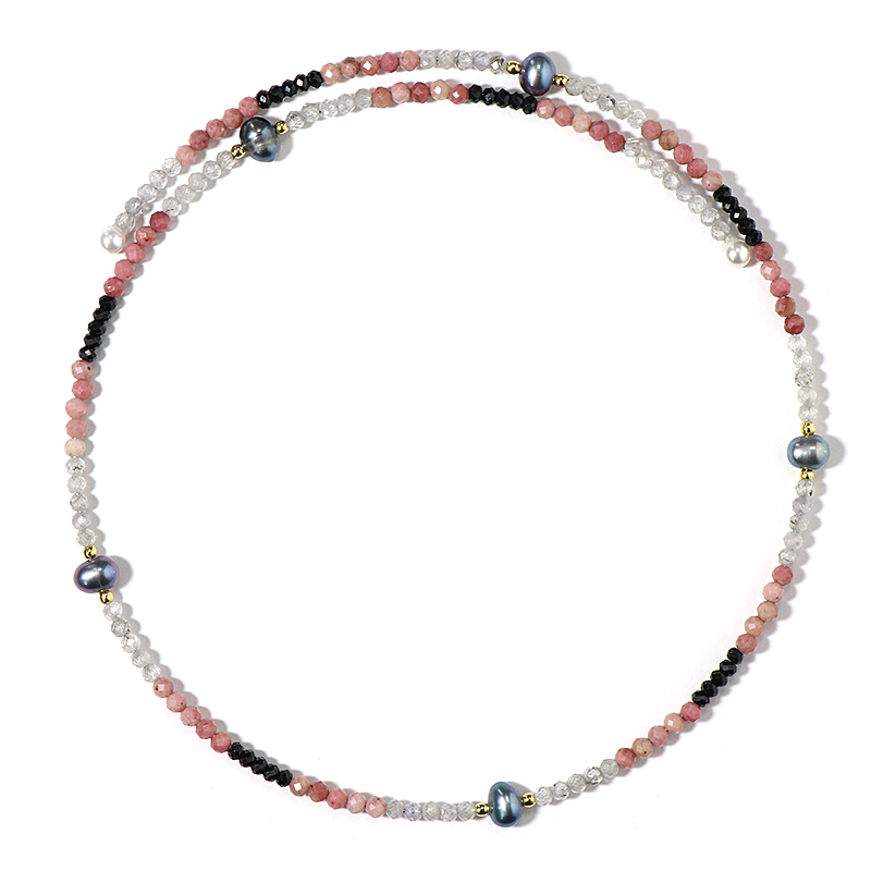 Edelstein-Stahlhalsreif (Riya) Edelstein-Stahlhalsreif (Riya)