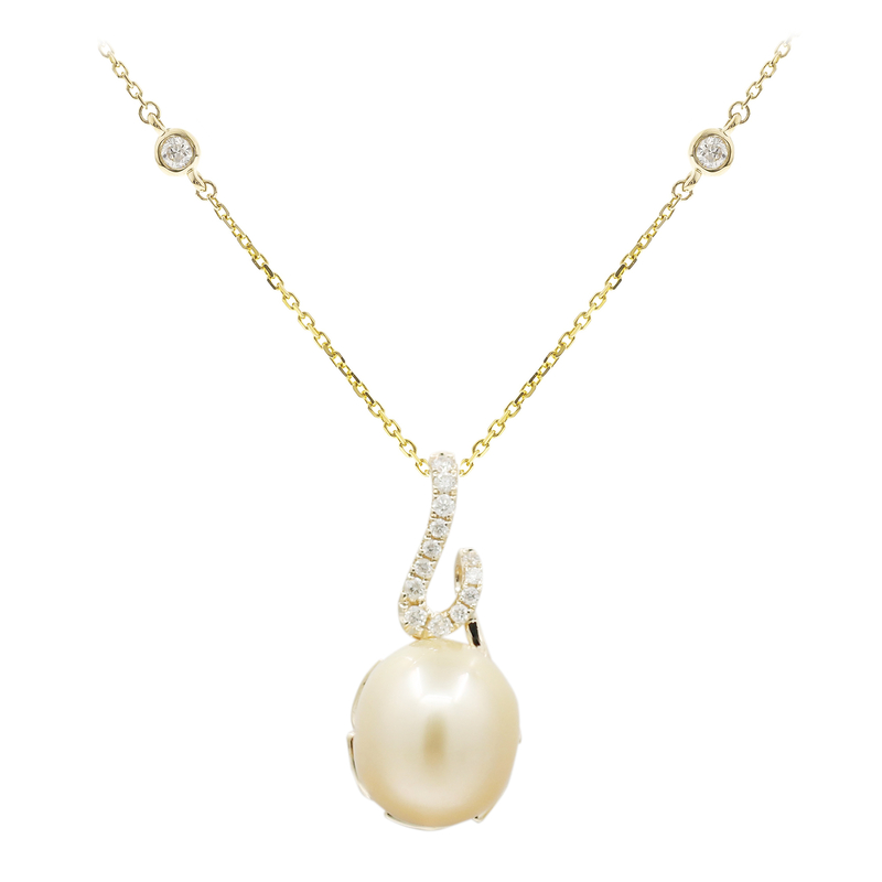 Goldene Südseeperlen-Goldhalskette (CIRARI)