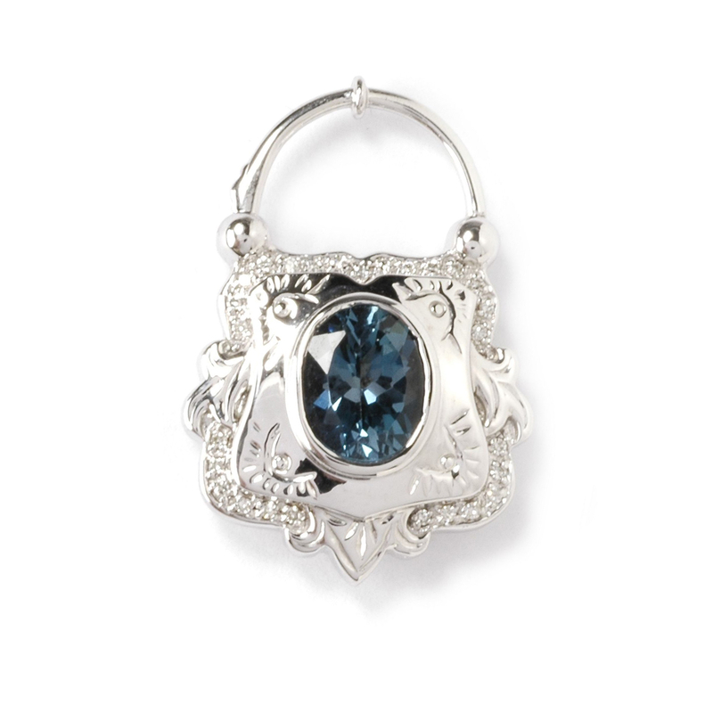 Londonblauer Topas-Goldanhänger (Dallas Prince Designs) Londonblauer Topas-Goldanhänger (Dallas Prince Designs)