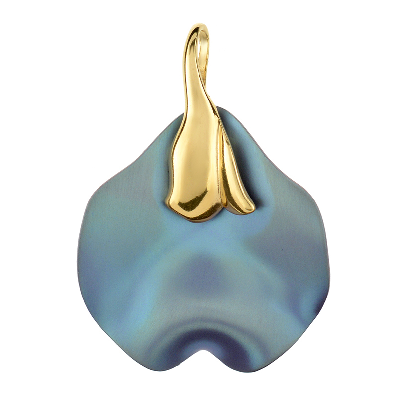 Titananhänger (dagen) Titananhänger (dagen)