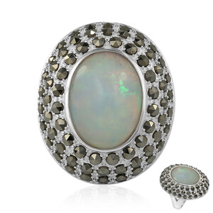 Zilveren ring met een Welo-opaal (Annette classic) 1221VP