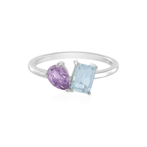 Zilveren ring met een hemel-blauwe topaas 2879HM